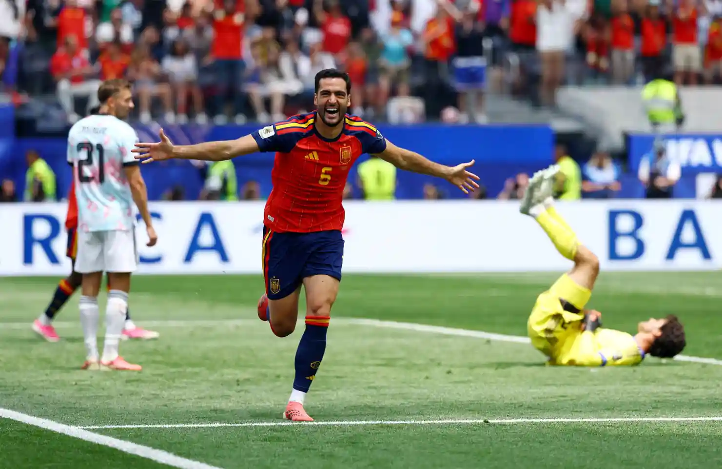 Oyarzabal marca para España contra Francia en el Mundial 2026